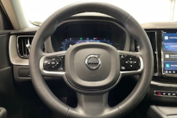 harmaa Volvo XC60 2023 kuva 18.