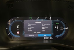 harmaa Volvo XC60 2023 kuva 22.