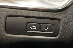 harmaa Volvo XC60 2023 kuva 23.