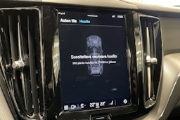 harmaa Volvo XC60 2023 kuva 28.