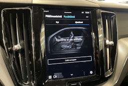 harmaa Volvo XC60 2023 kuva 32.