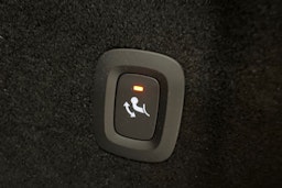 harmaa Volvo XC60 2023 kuva 42.