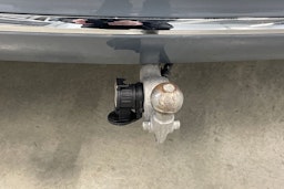 harmaa Volvo XC60 2023 kuva 43.