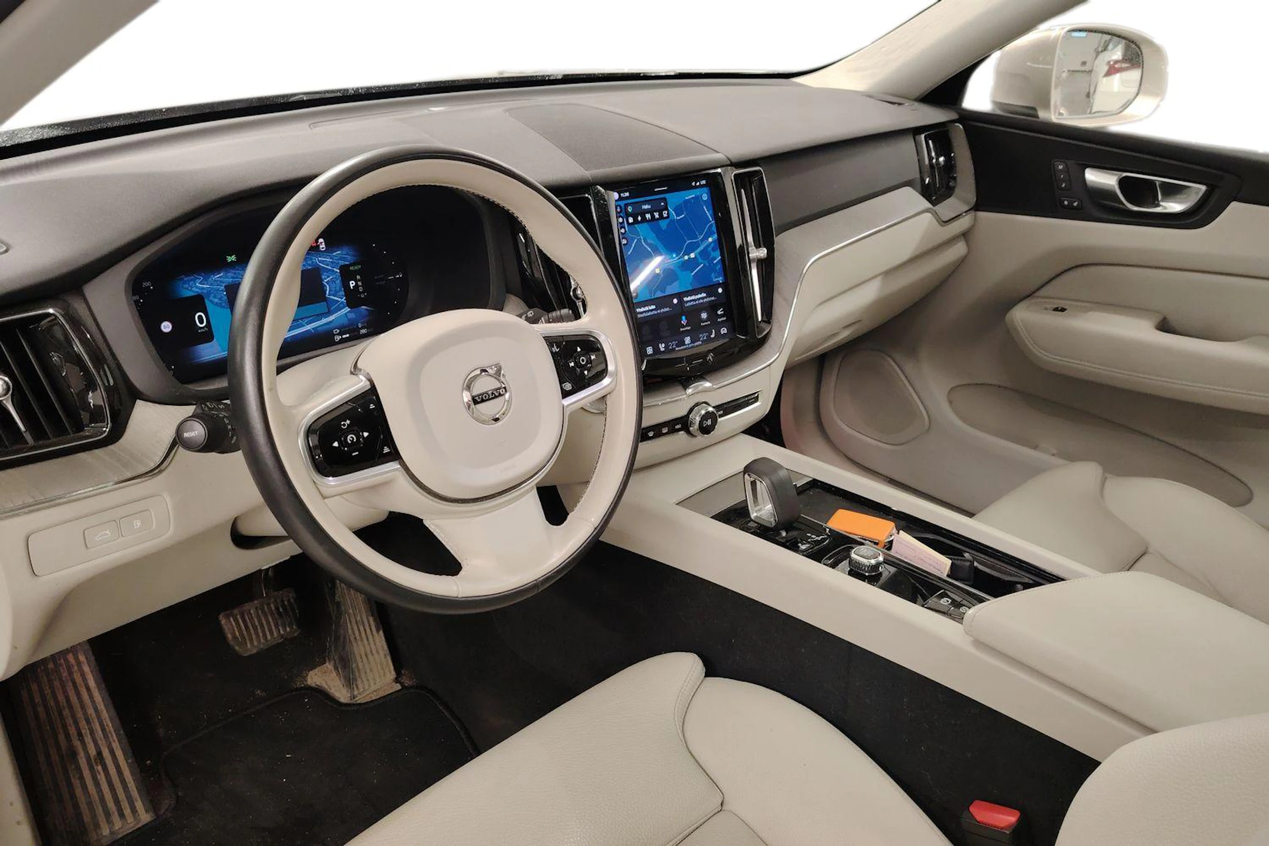 ruskea (beige) Volvo XC60 2023 kuva 3.