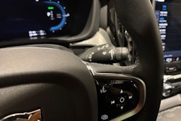 punainen Volvo XC60 2024 kuva 24.