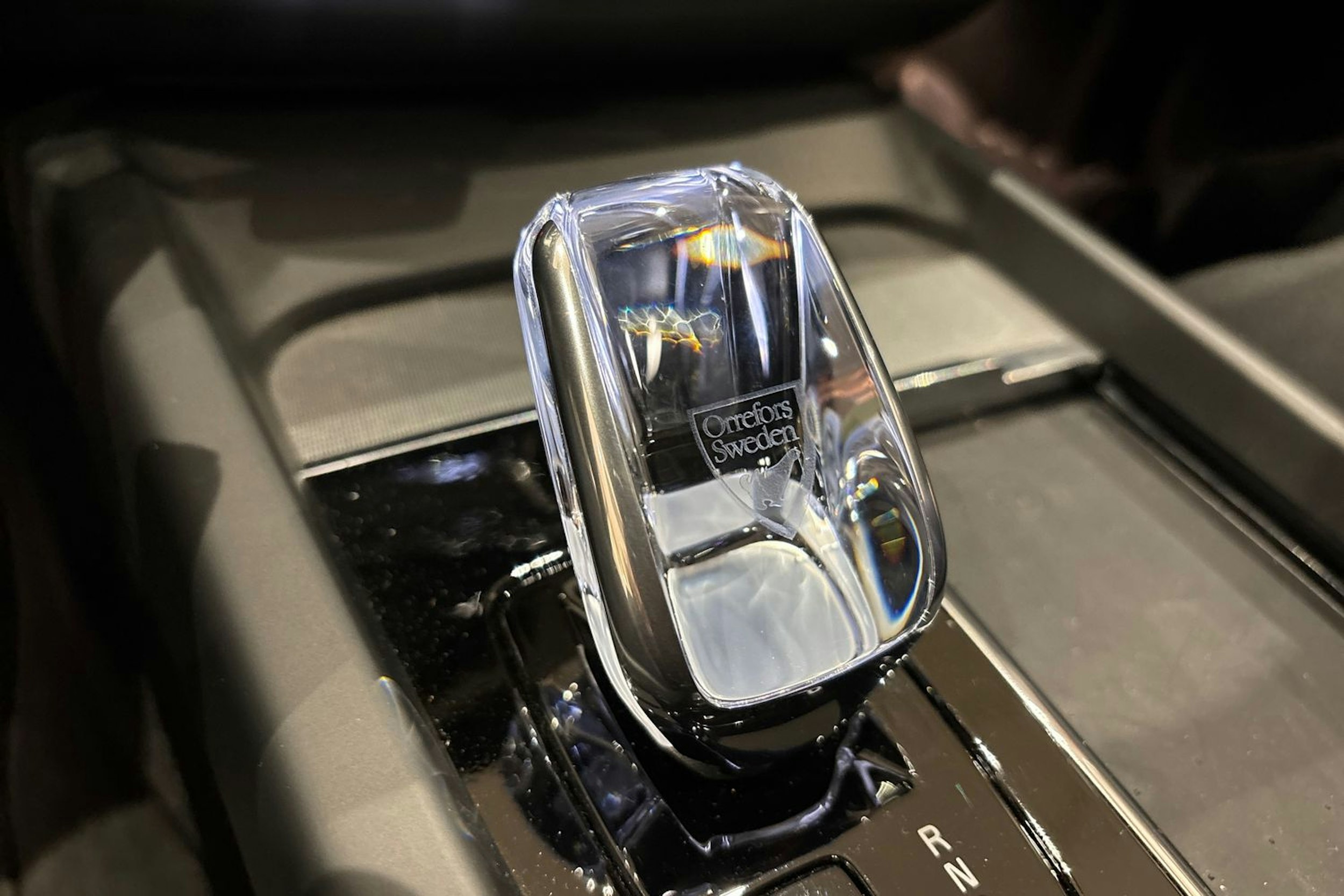 punainen Volvo XC60 2024 kuva 37.