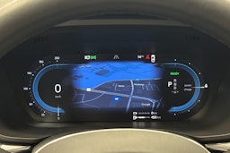 punainen Volvo XC60 2023 kuva 12.