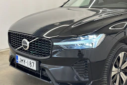 musta Volvo XC60 2023 kuva 37.