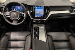 ruskea (beige) Volvo XC60 2023 kuva 9.