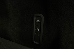 ruskea (beige) Volvo XC60 2023 kuva 18.