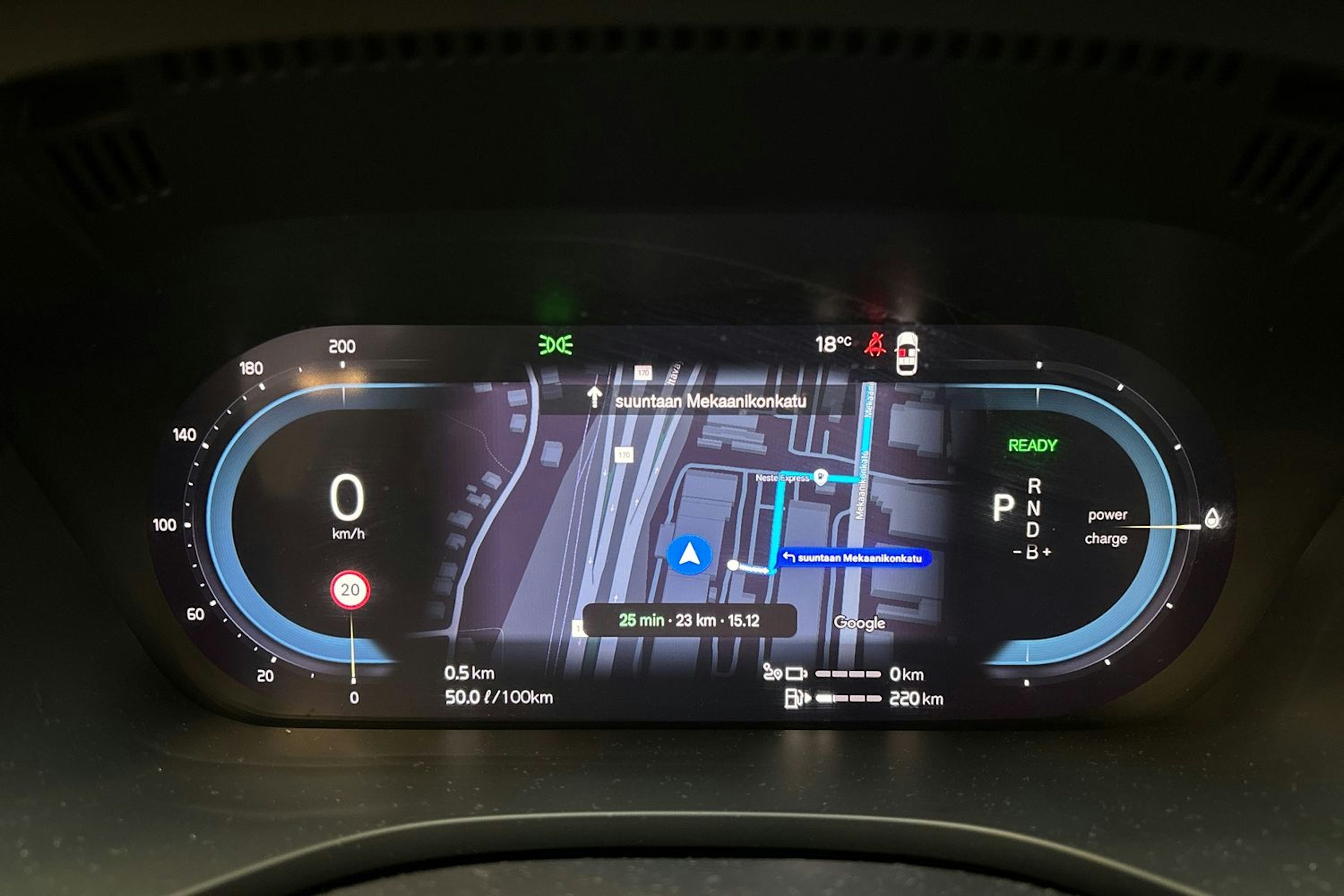 sininen Volvo XC60 2023 kuva 20.