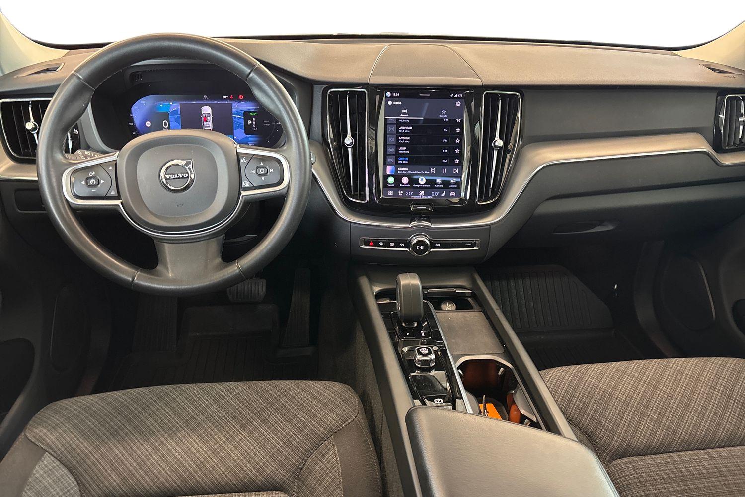 Volvo XC60 T6 AWD Long Range Core aut 2023, photo 7/24