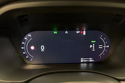 musta Volvo XC60 2023 kuva 22.