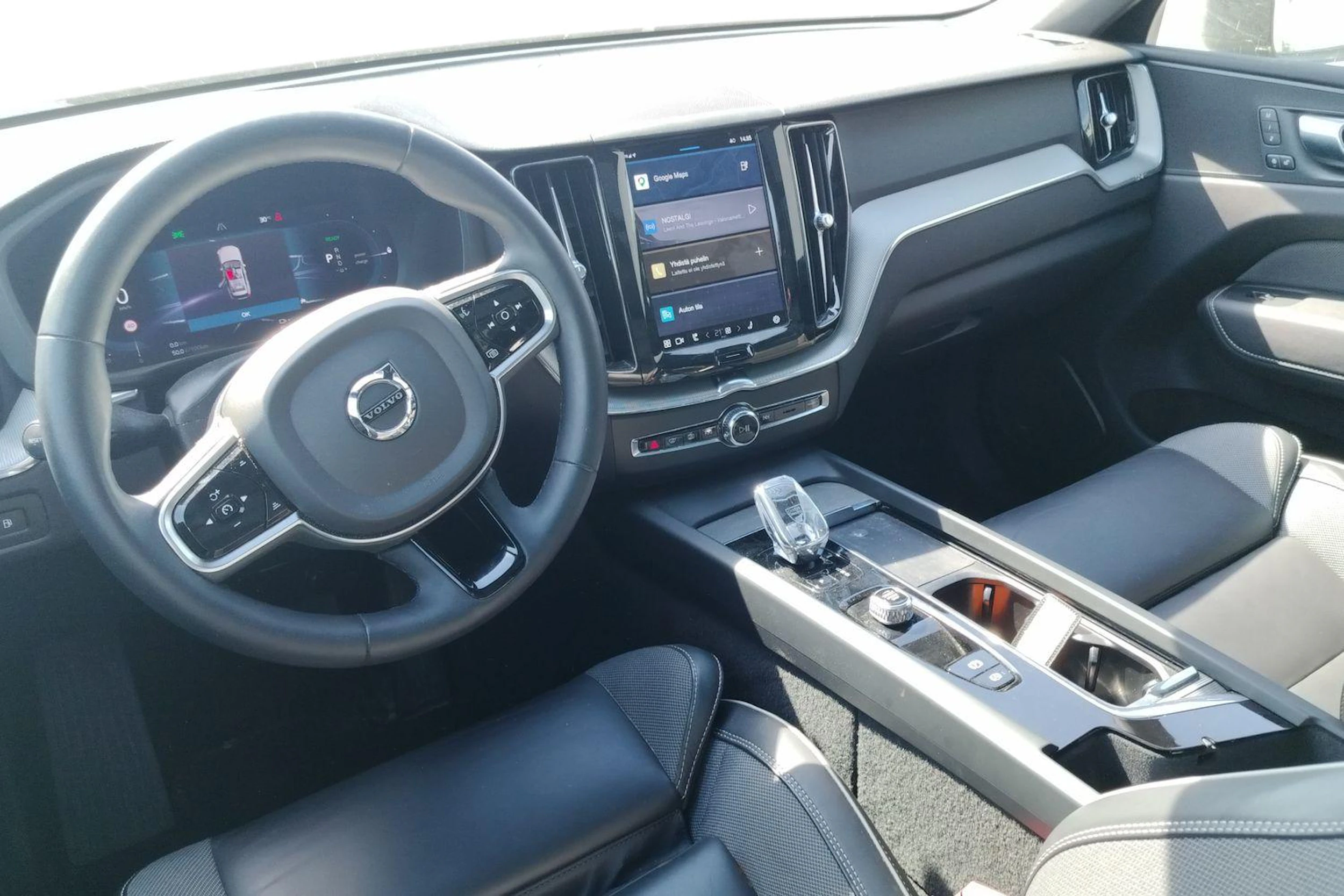 met. sininen Volvo XC60 2023 kuva 3.