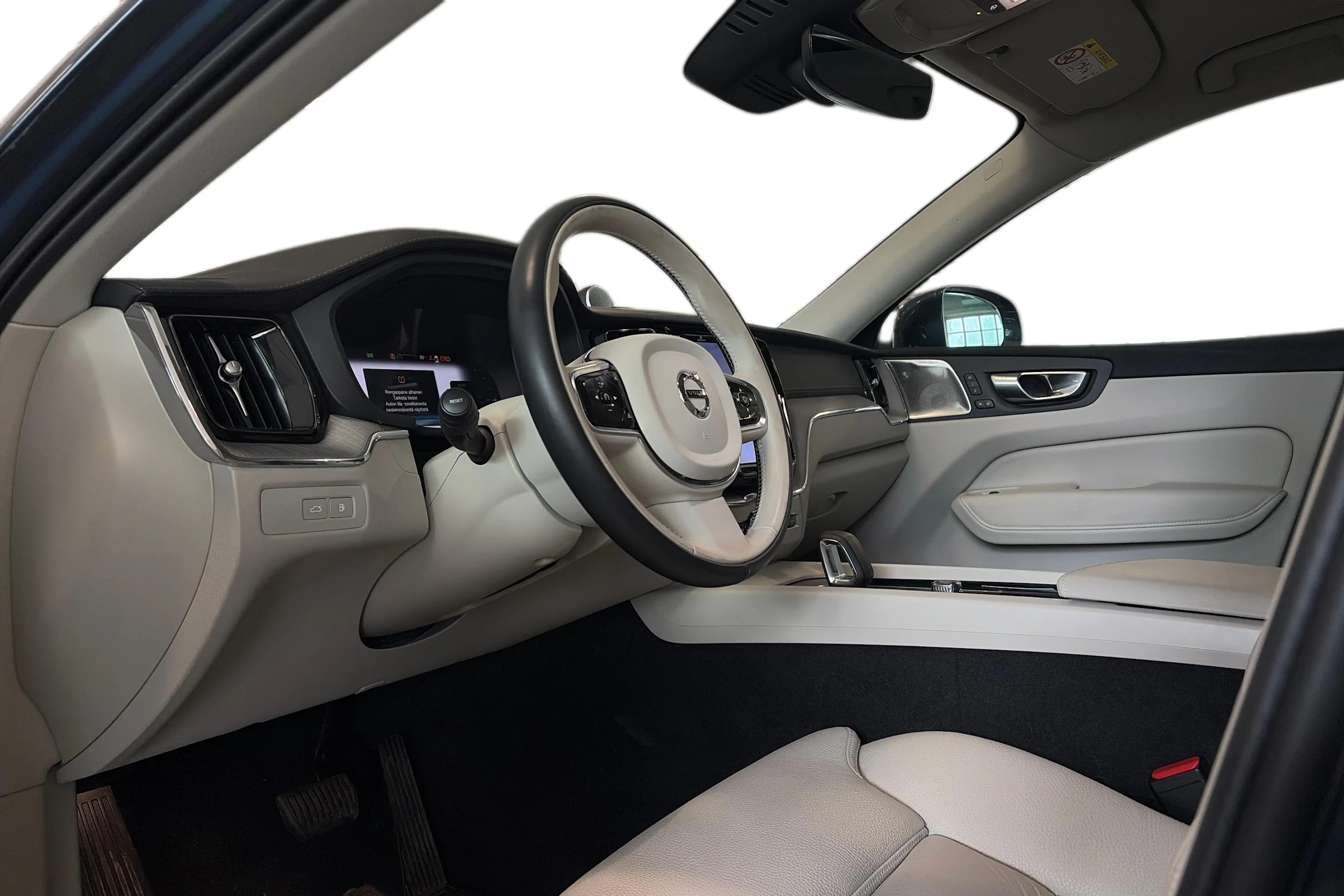 sininen Volvo XC60 2023 kuva 3.