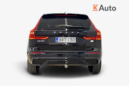 musta Volvo XC60 2023 kuva 4.