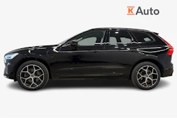 musta Volvo XC60 2023 kuva 7.