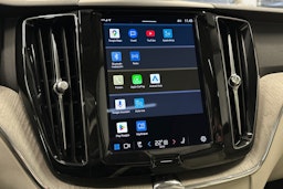 musta Volvo XC60 2023 kuva 26.