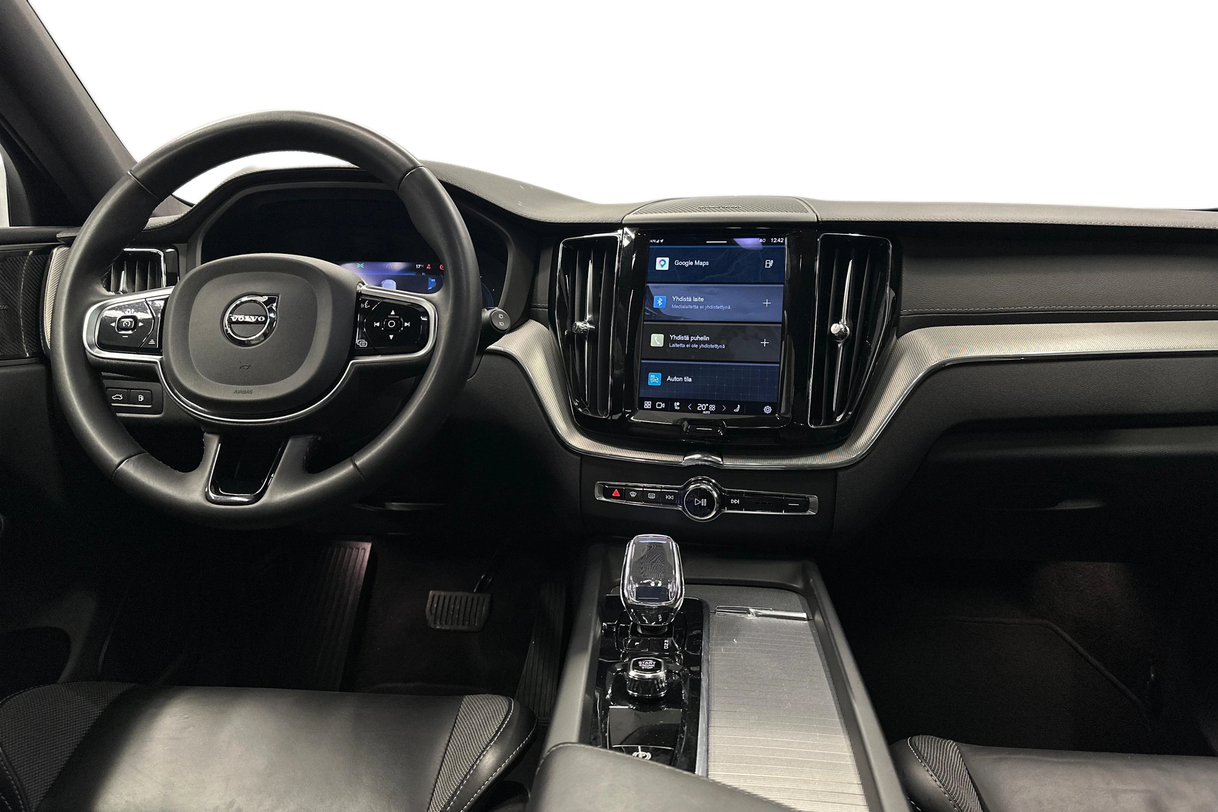 harmaa Volvo XC60 2023 kuva 7.