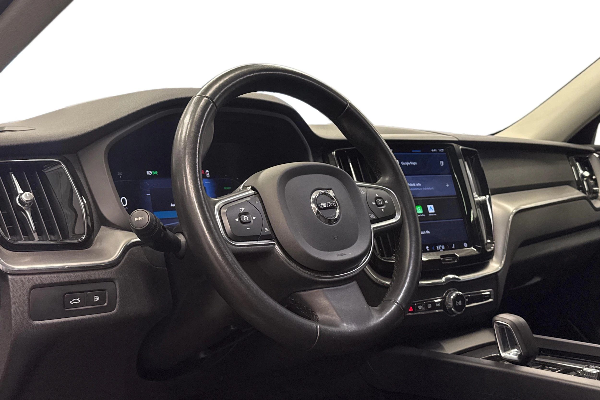 musta Volvo XC60 2023 kuva 3.