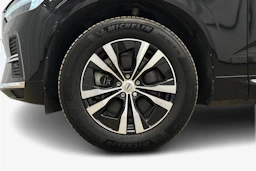 musta Volvo XC60 2023 kuva 9.