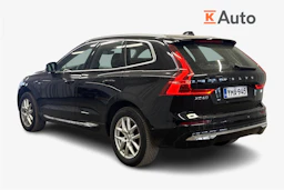 musta Volvo XC60 2023 kuva 2.