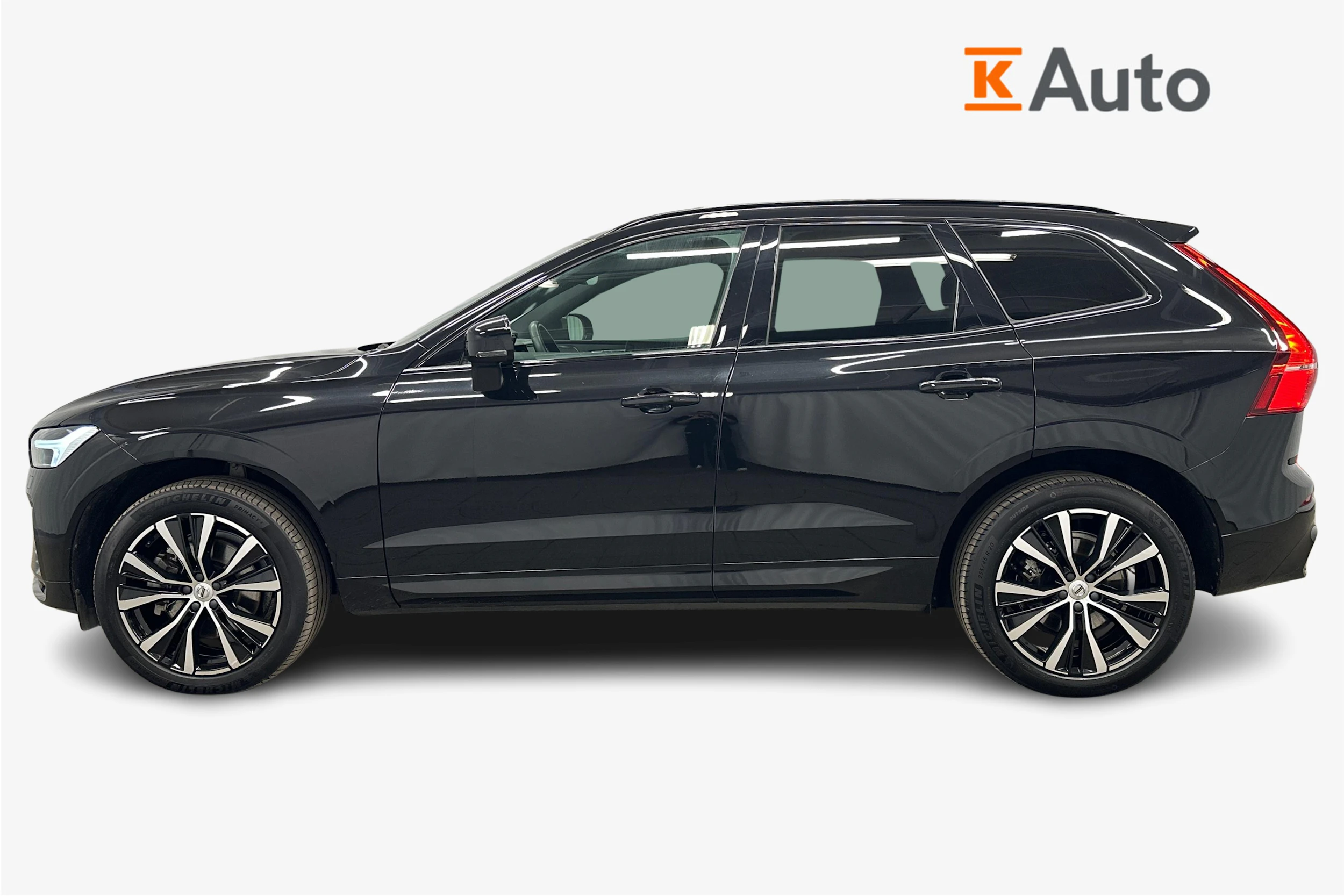 musta Volvo XC60 2024 kuva 5.