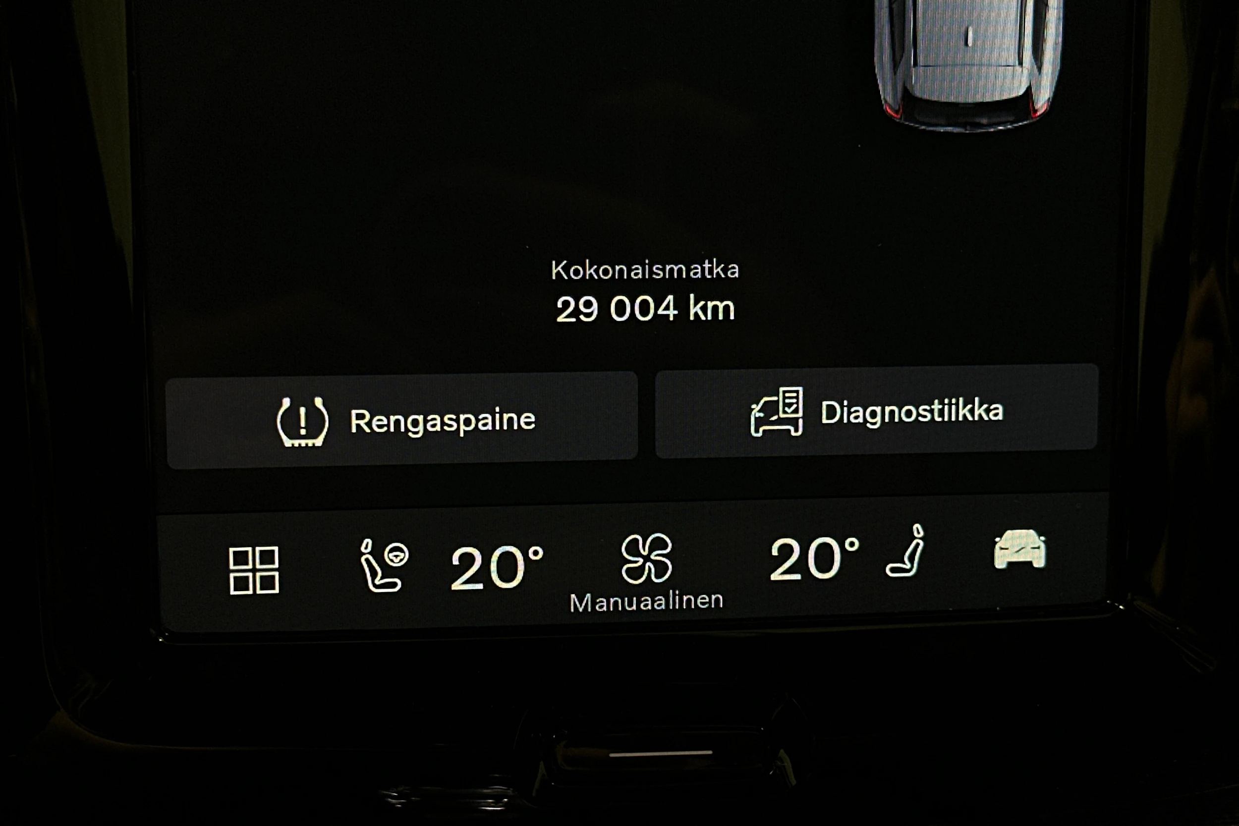 musta Volvo XC60 2024 kuva 32.