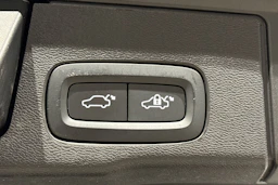 ruskea (beige) Volvo XC60 2024 kuva 17.