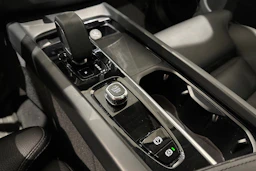 ruskea (beige) Volvo XC60 2024 kuva 33.