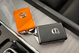 ruskea (beige) Volvo XC60 2024 kuva 35.