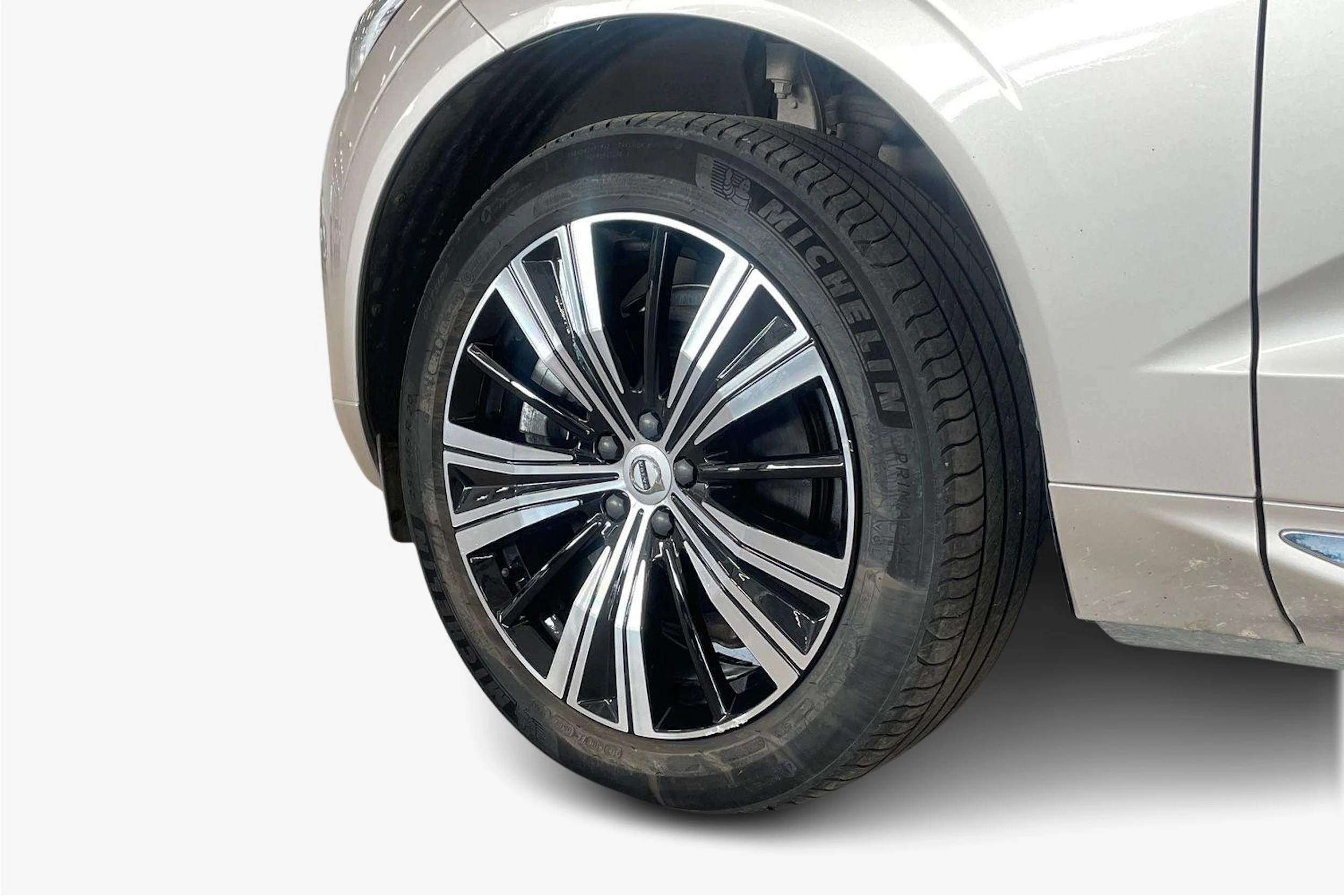 met. ruskea (beige) Volvo XC60 2024 kuva 9.