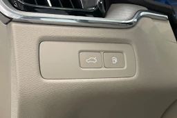 met. ruskea (beige) Volvo XC60 2024 kuva 28.