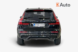 Musta Volvo XC60 2024 kuva 3.