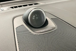 Musta Volvo XC60 2024 kuva 21.