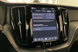 Musta Volvo XC60 2024 kuva 24.
