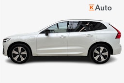 valkoinen Volvo XC60 2024 kuva 6.