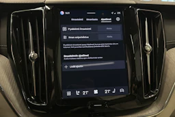 valkoinen Volvo XC60 2024 kuva 28.