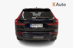 Musta Volvo XC60 2024 kuva 3.