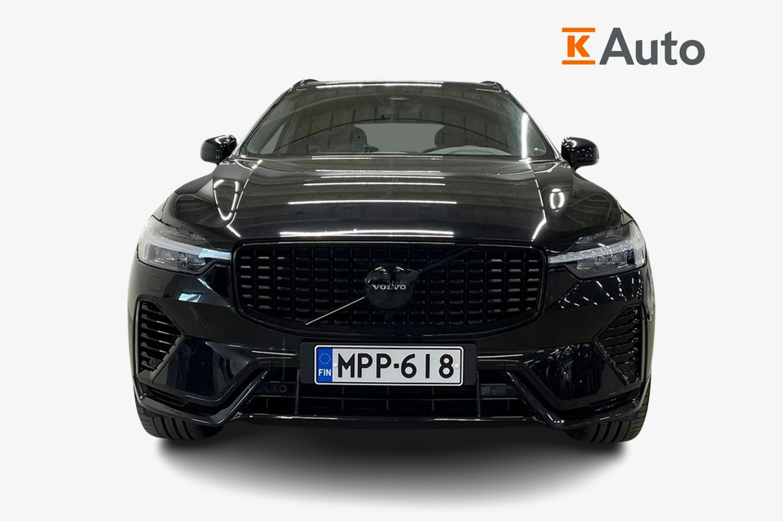 Musta Volvo XC60 2024 kuva 5.