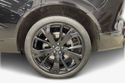 Musta Volvo XC60 2024 kuva 11.