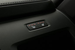 hopea Volvo XC60 2025 kuva 18.