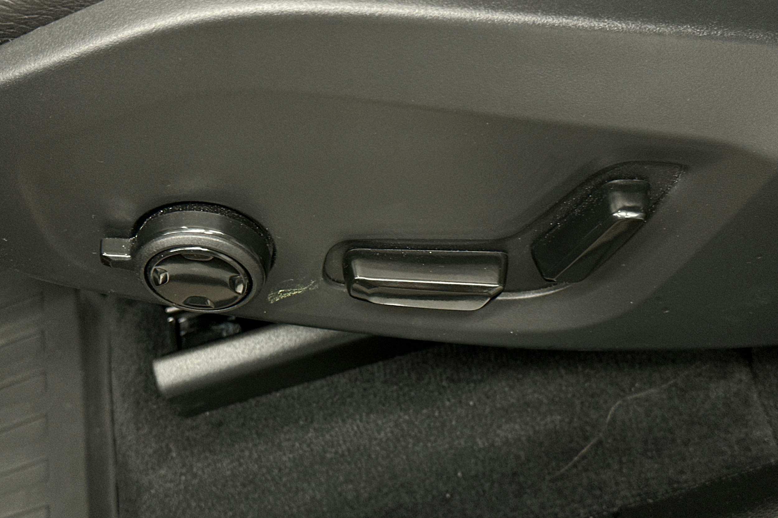 hopea Volvo XC60 2025 kuva 20.