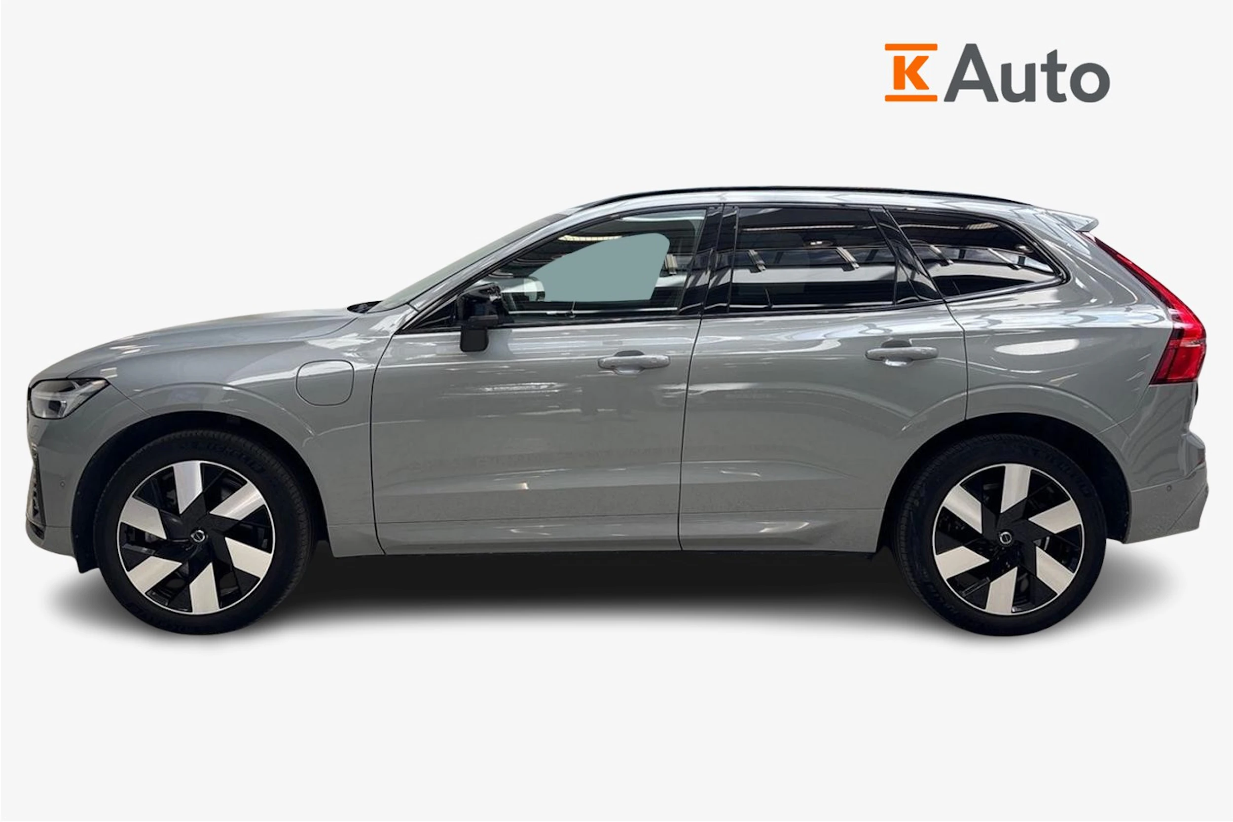 harmaa Volvo XC60 2025 kuva 5.