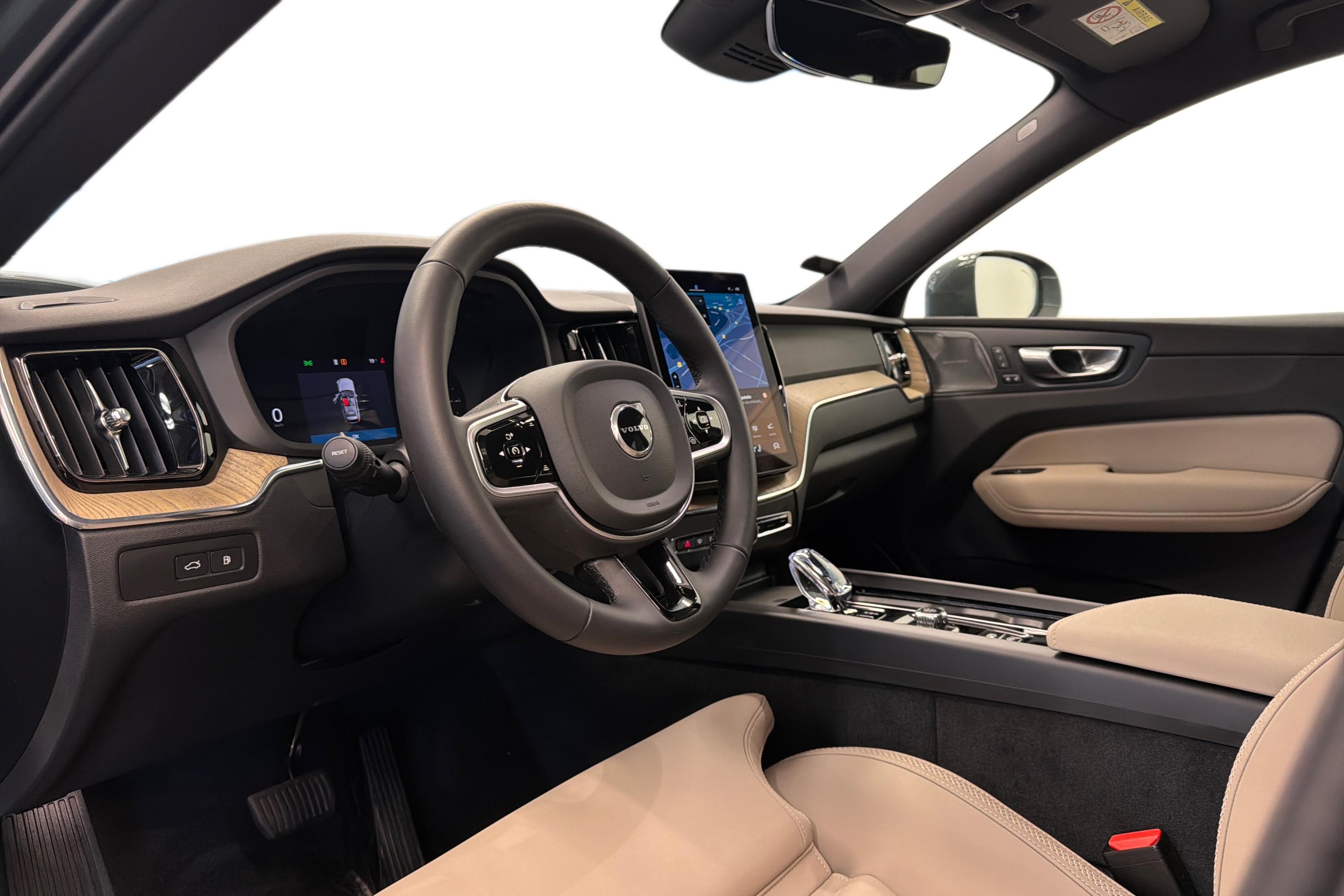 Volvo XC60 T6 AWD Long Range Plus Bright 2026, kuva 6/34