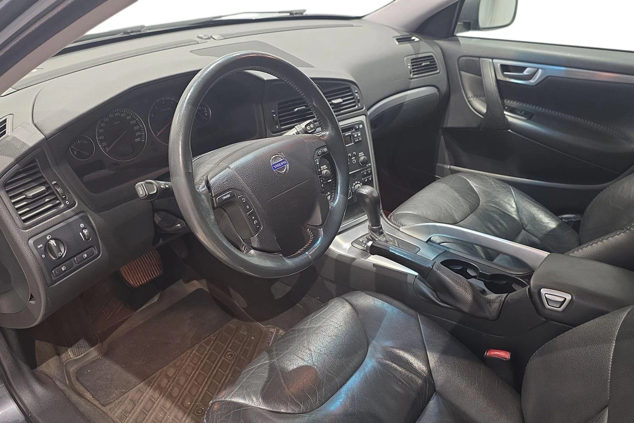 harmaa Volvo XC70 2006 kuva 6.