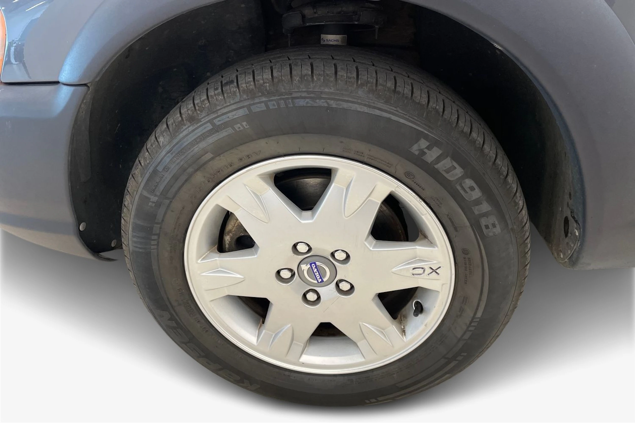 Harmaa Volvo XC70 2007 kuva 12.