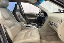 Harmaa Volvo XC70 2007 kuva 23.