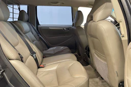 Harmaa Volvo XC70 2007 kuva 26.