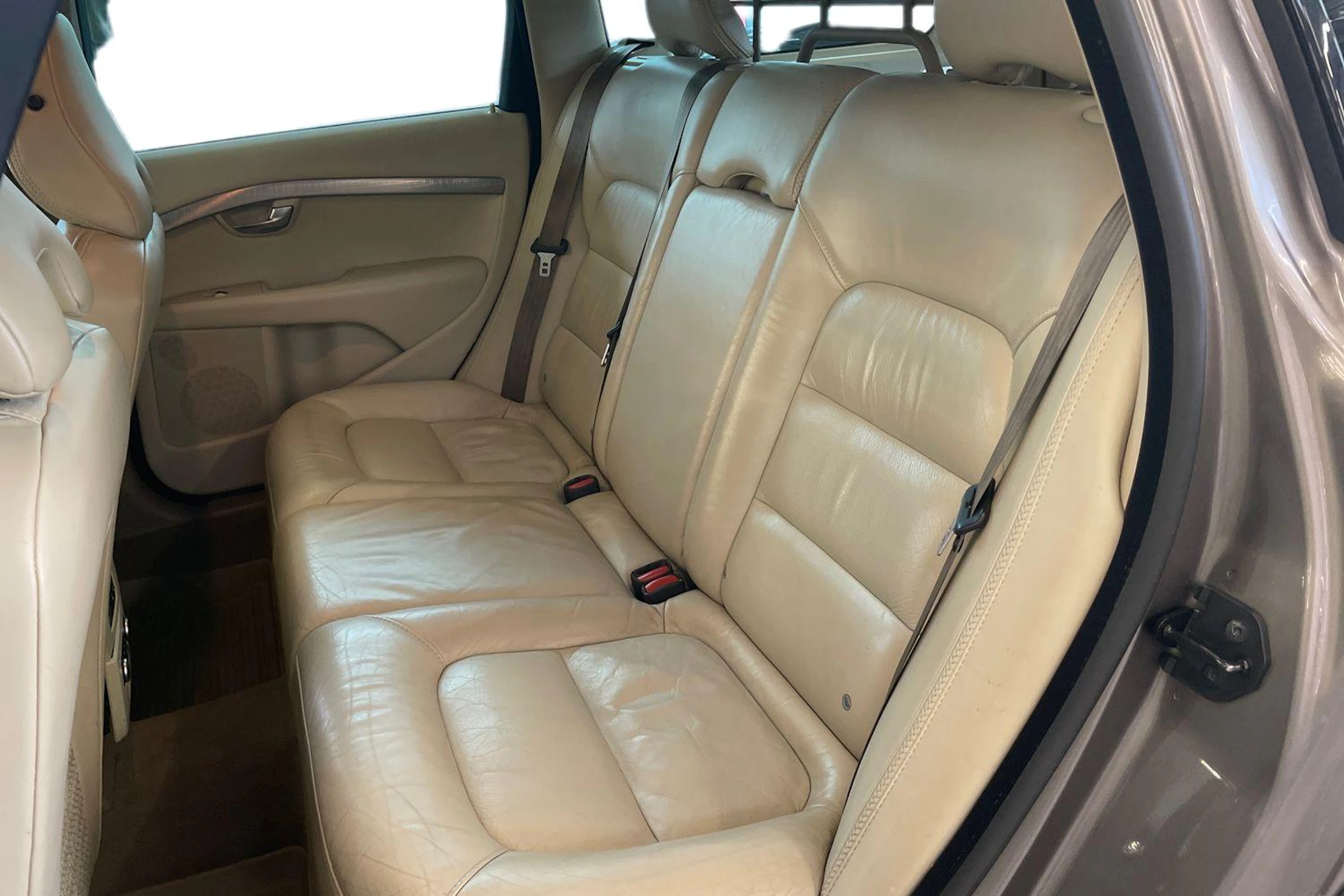 ruskea (beige) Volvo XC70 2008 kuva 11.